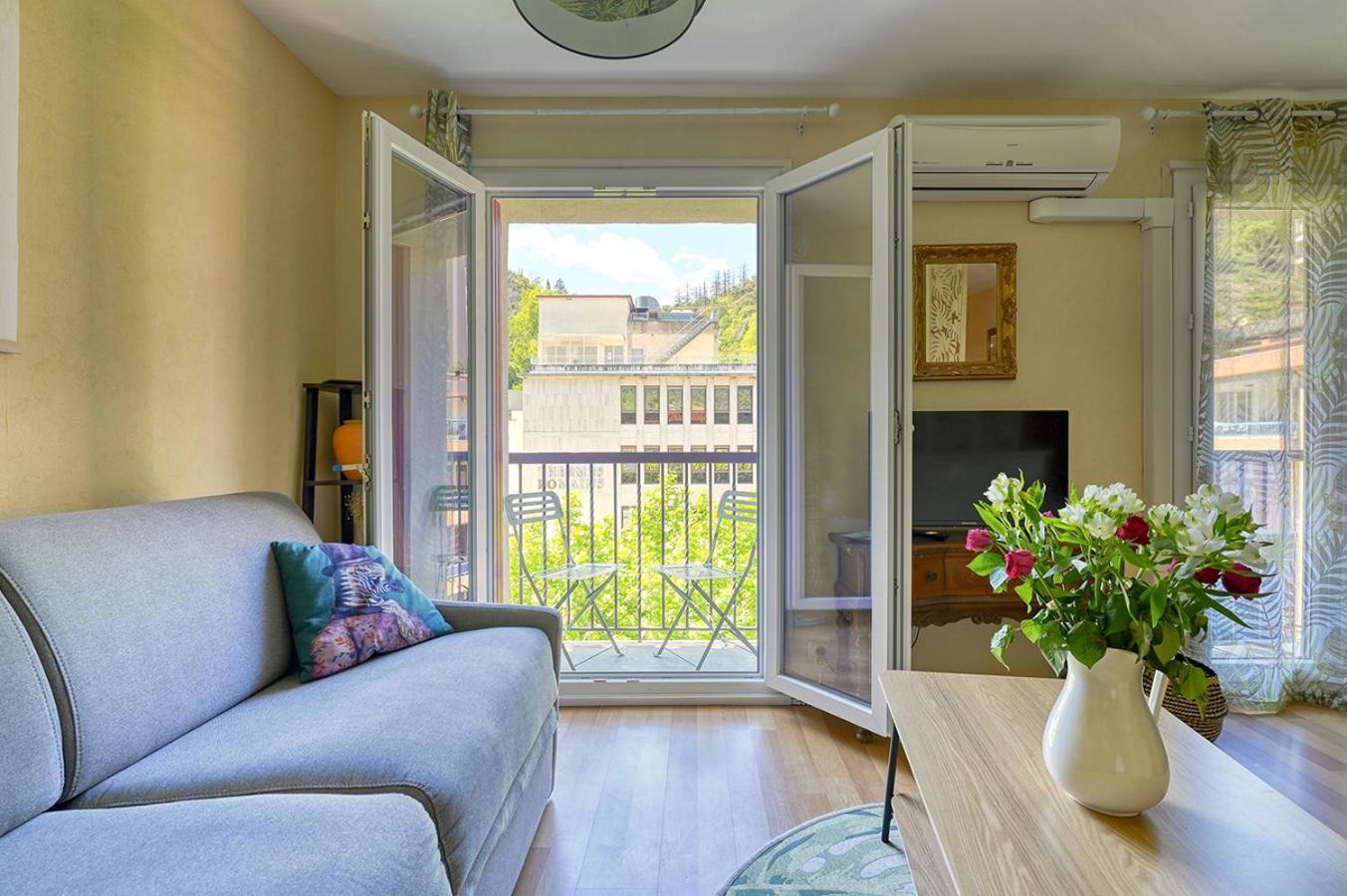 Charmant T1 Bis Idealement Situe Au Pied Des Thermes Amelie-Les-Bains Екстериор снимка